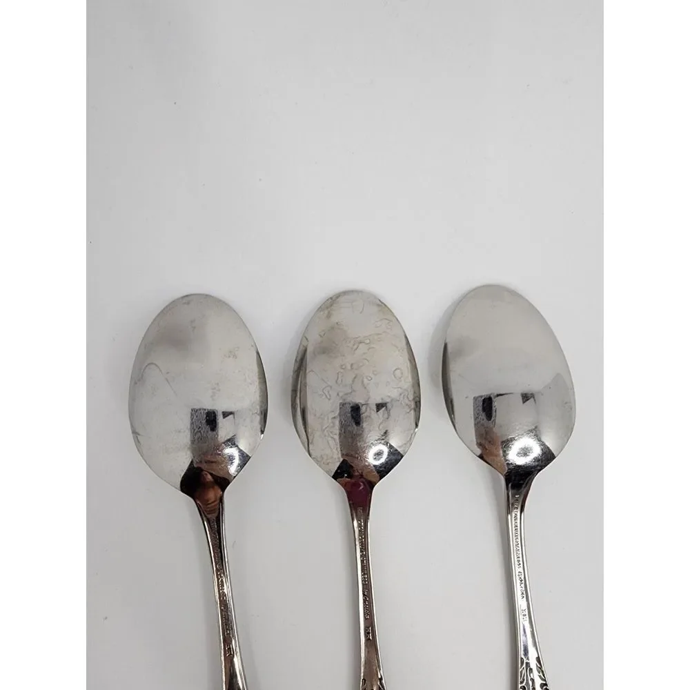 Oneida Kennett Square Distinction Deluxe‎ HH Stainless - 3 L Spoons